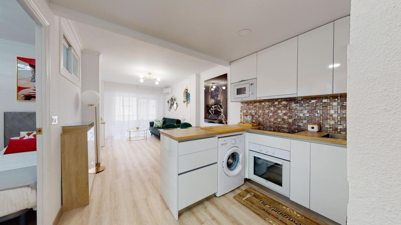 Pedro Lorca Apartment Торевиеха Екстериор снимка